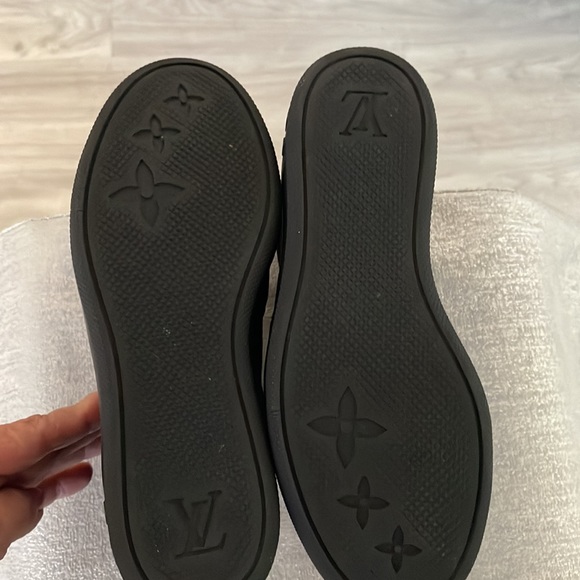 Authentic Louis Vuitton  Millennium Wedge
Sneakers Suede & Monogram Embossed - Picture 7 of 10